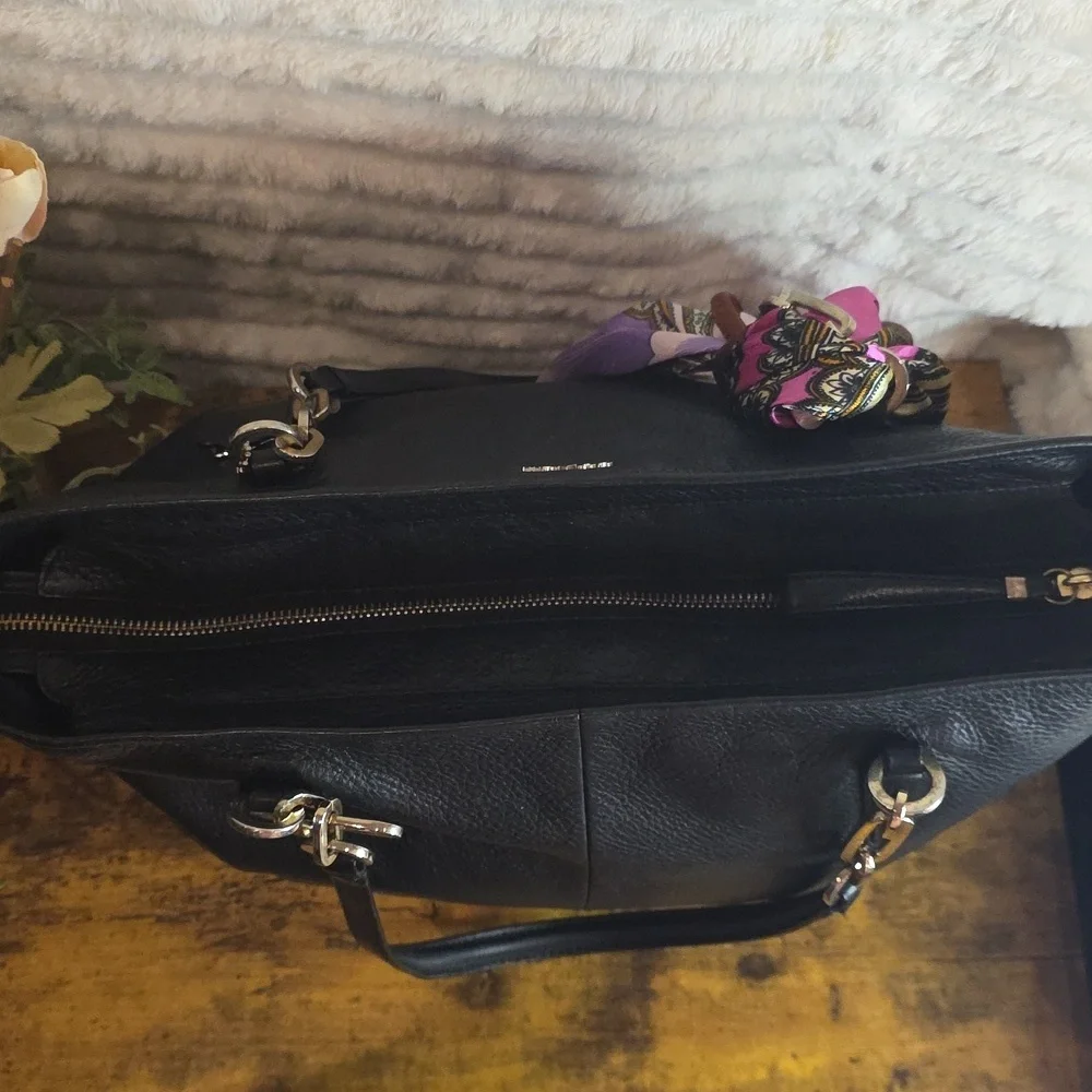 Coach Madison Black Pebble Leather Tote #26769 Includes Unbranded Purse Scarf